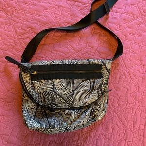 Lululemon festival bag 5L